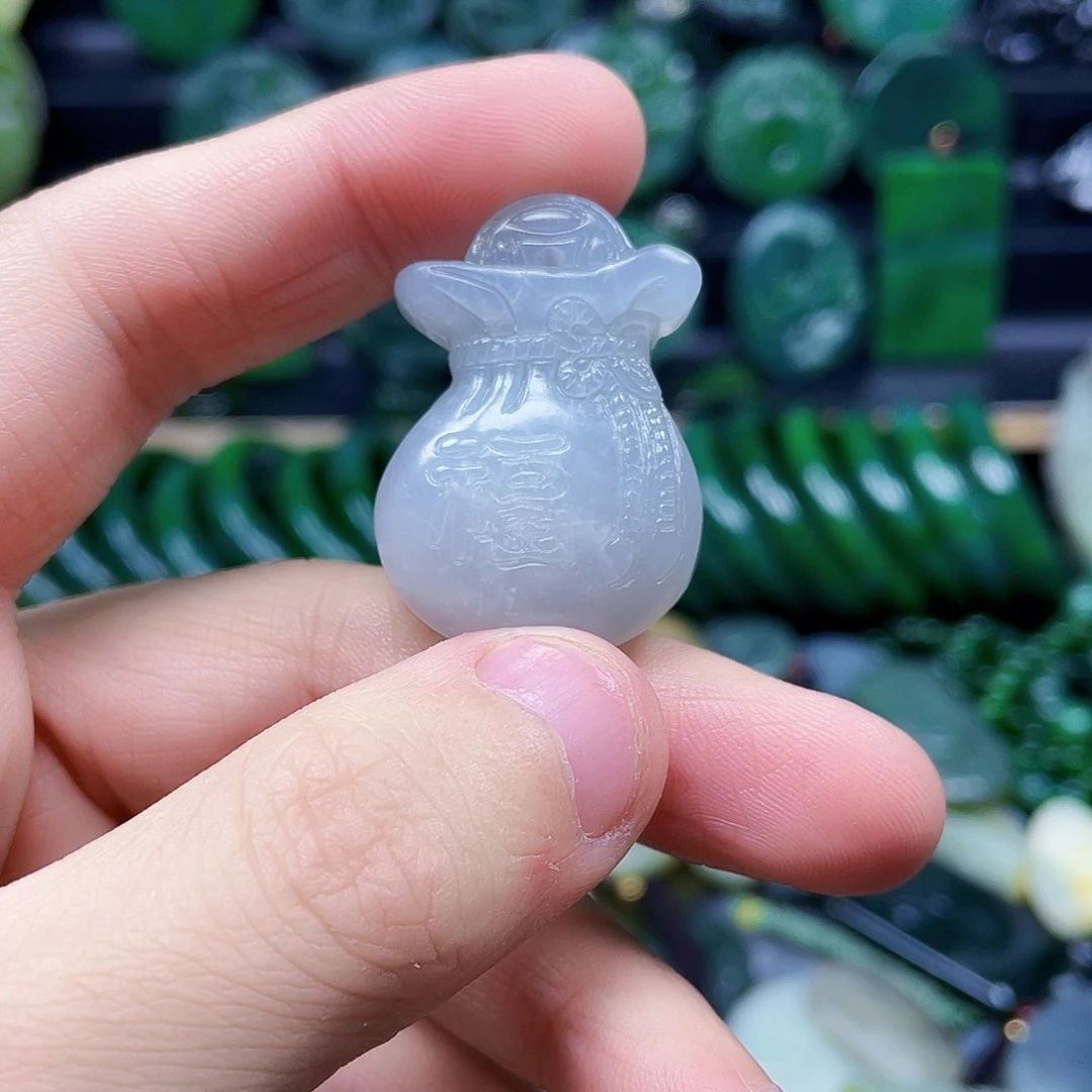 和田玉未镶嵌珠宝奇石