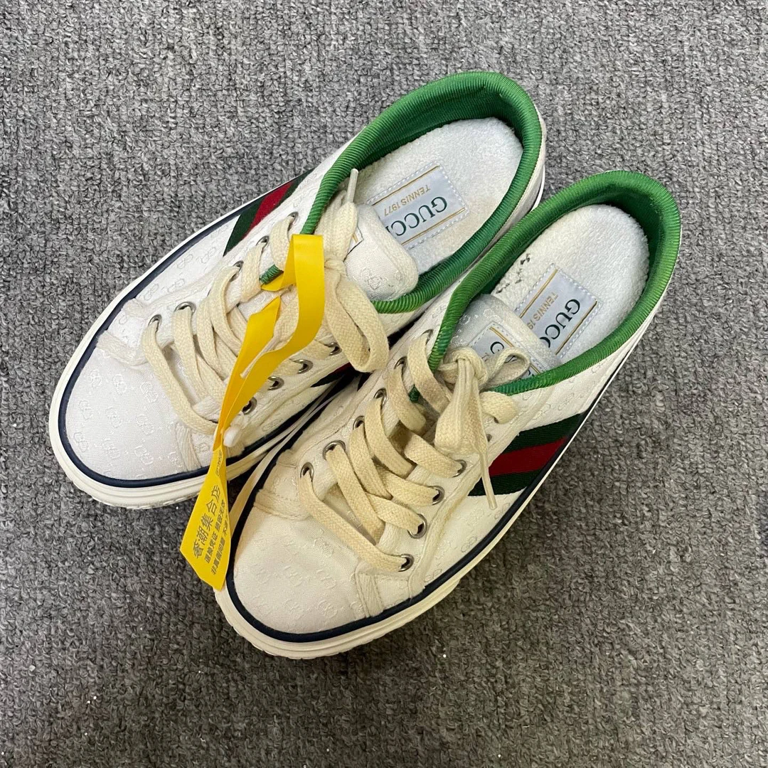 95新 GUCCI/古驰 Tennis 1977 复古低帮时尚板鞋  35码/12318