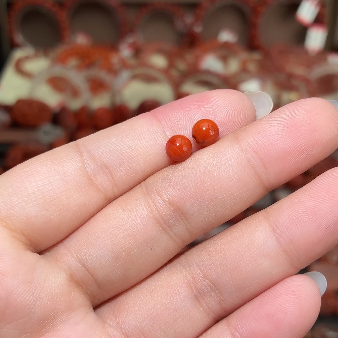 南红玛瑙未镶嵌颈饰6咪单珠一对