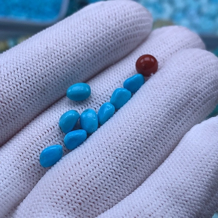 ****紫南红玛瑙未镶嵌珠宝奇石