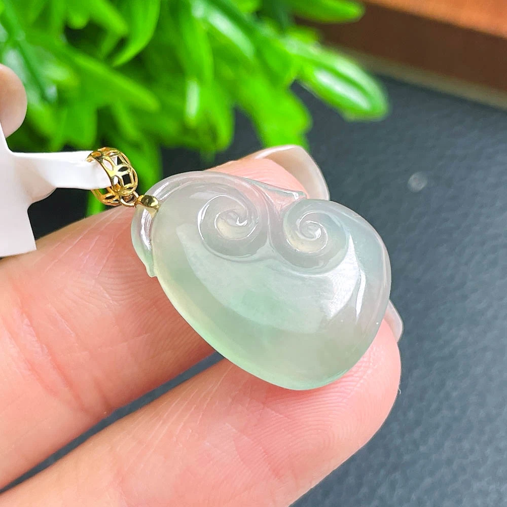 天然A货翡翠冰飘花小如意吊坠锁骨链18k金镶饱满高品质简约大气