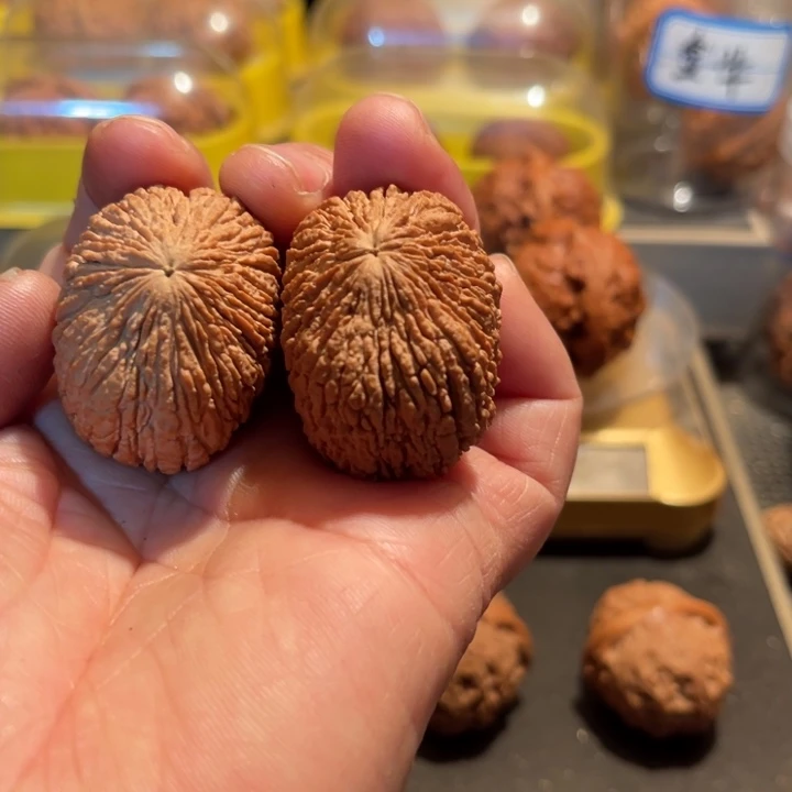 文玩核桃把件T****卖全品猴头元宝39➕