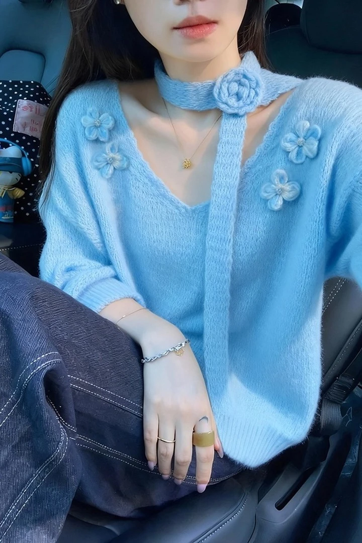 超好看韩系氛围感穿搭针织衫独特漂亮蓝色新款时尚洋气新款毛衣女