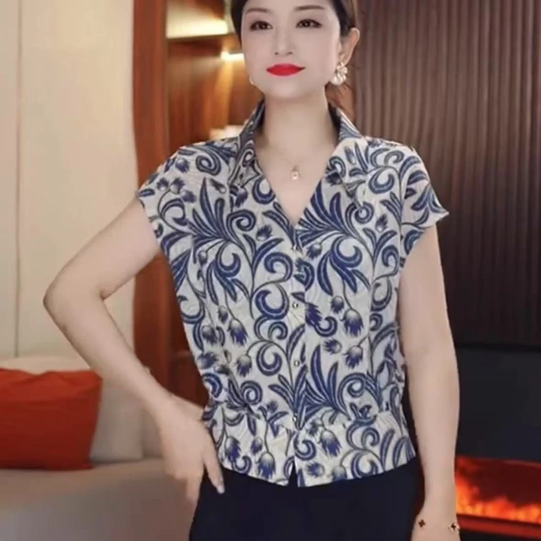 洋气短袖v领衬衫女夏季高级感气质减龄小衫宽松显瘦欧货印花上衣