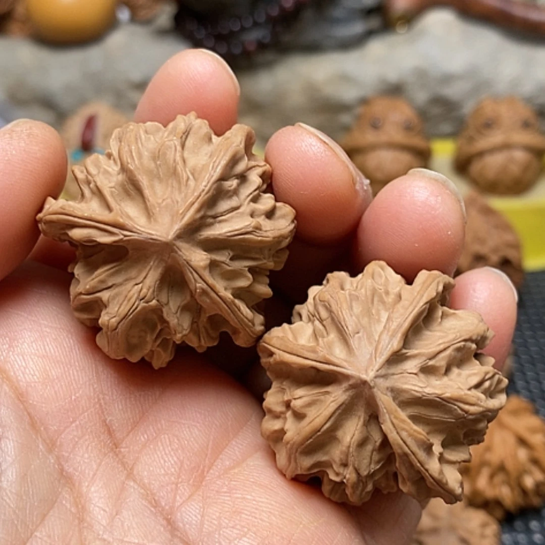 【闪购商品】把件文玩核桃三棱36