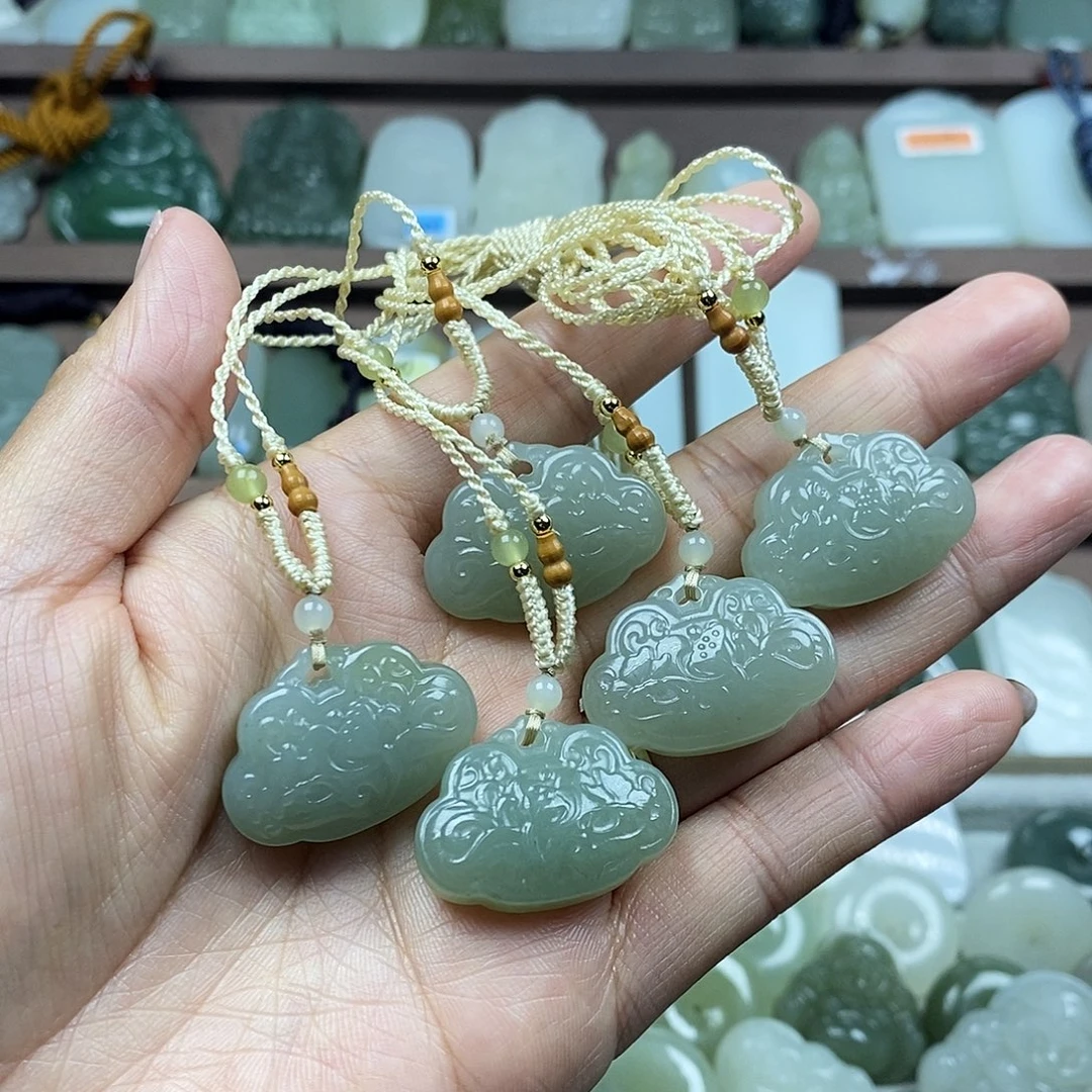 和田玉未镶嵌颈饰平安锁多样性发1件