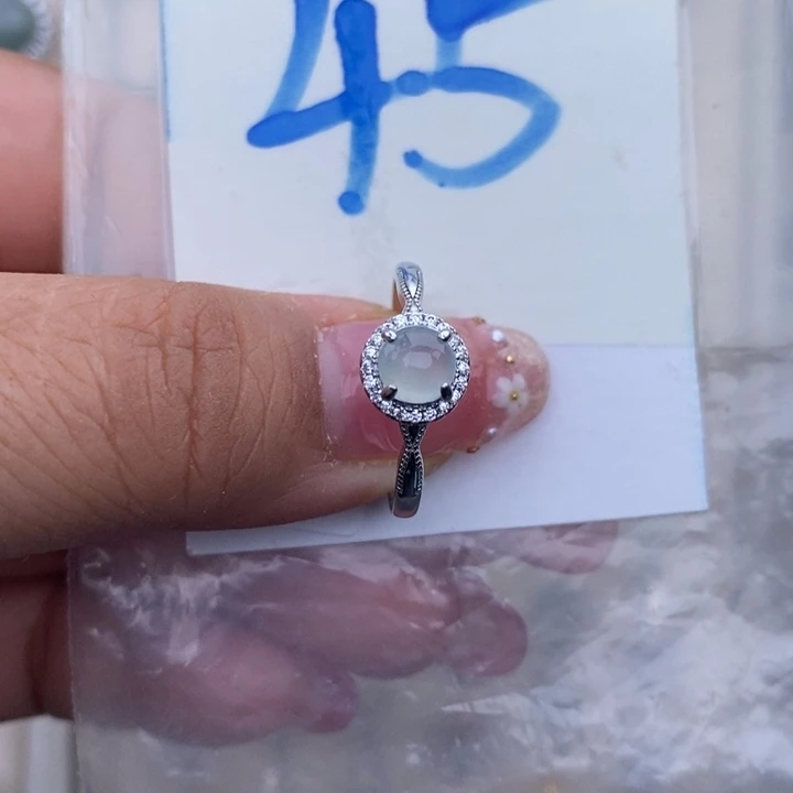 未镶嵌戒指翡翠缅甸