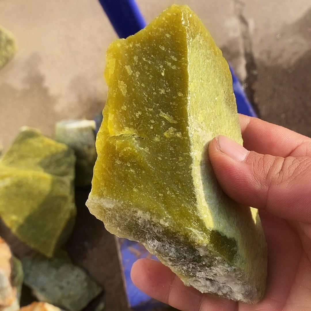 杂***虎蛇纹石玉合金原石奇石摆件