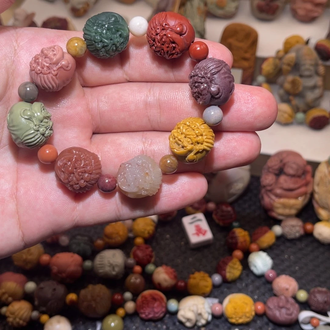 未镶嵌手串石英质玉（阿拉善玉）