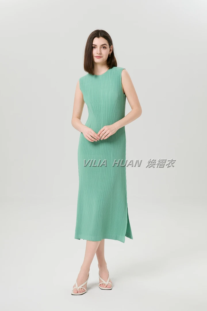 焕褶衣温婉风圆领纯色百褶套头连衣裙女士褶皱背心裙