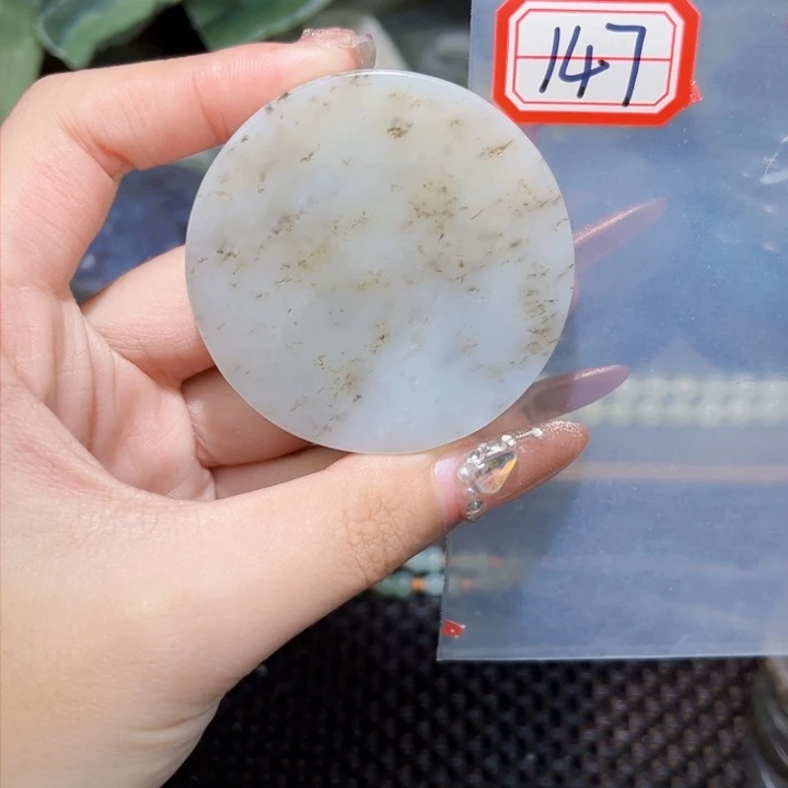 和田玉和田玉边角料随机发未镶嵌