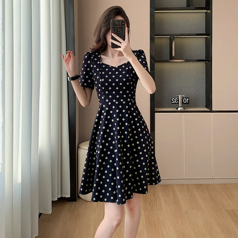 高档夏季连衣裙女爆款2025新款轻奢小众高级感成熟风轻奢夏天裙子