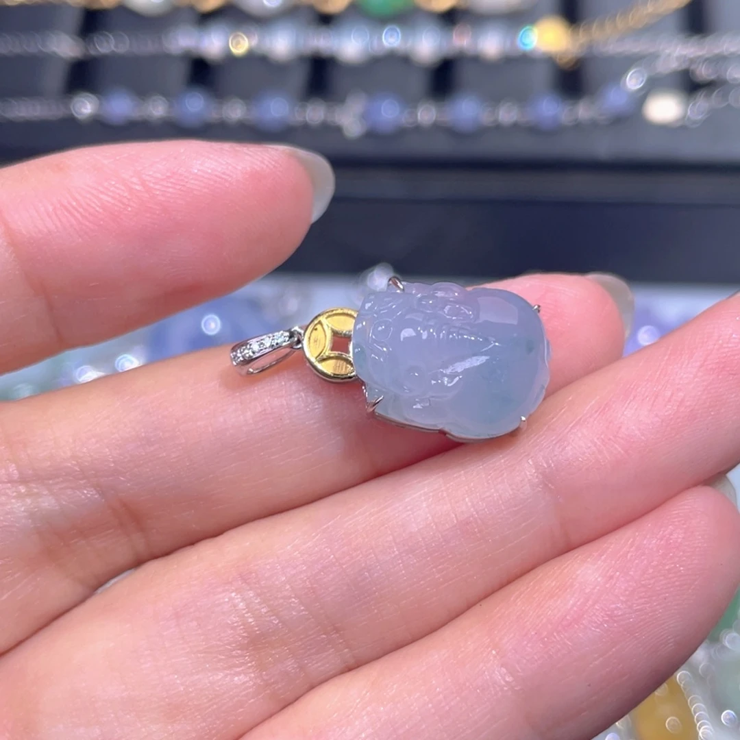 颈饰18K金镶嵌翡翠翡翠