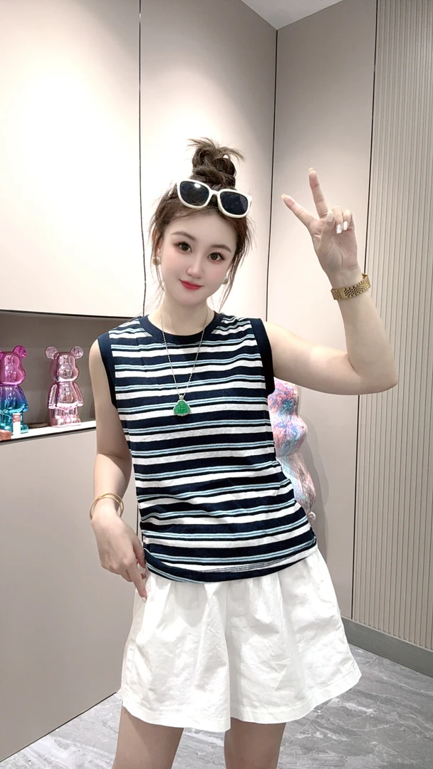 洋气休闲百搭背心