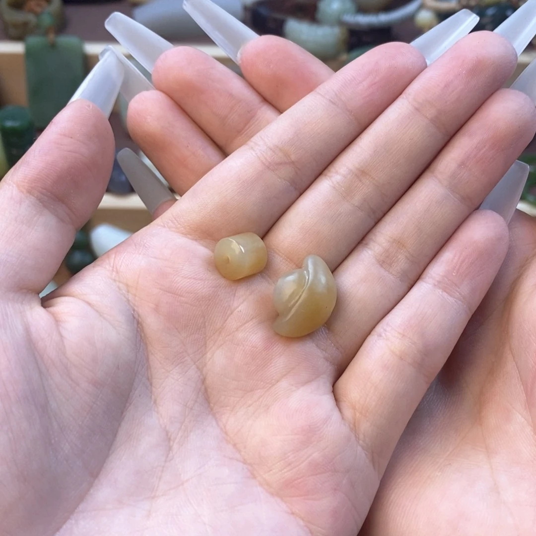 波***波和田玉未镶嵌颈饰定制