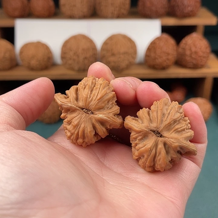 文玩核桃把件37尺平谷原生态四座楼