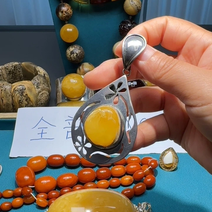 琥珀未镶嵌颈饰波兰设计款琥珀蜜蜡