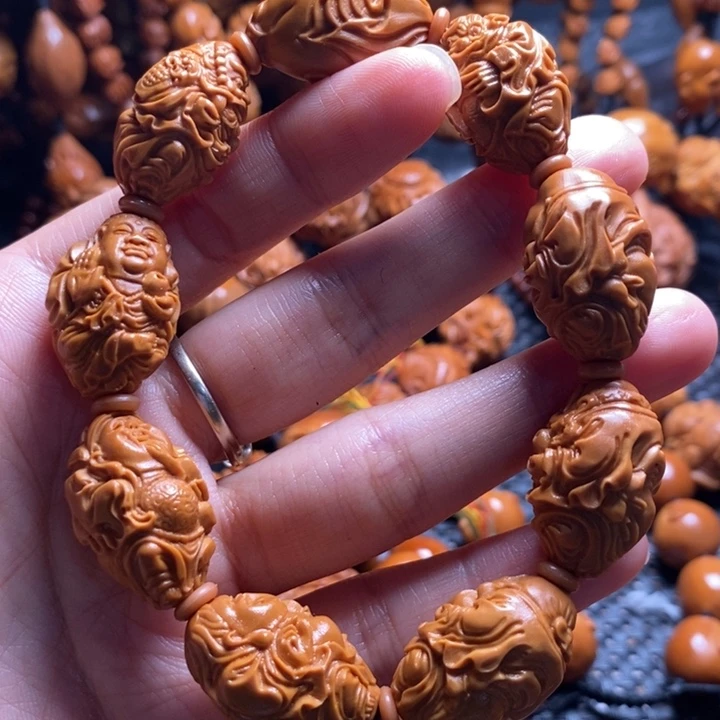 吊坠橄榄核群仙汇