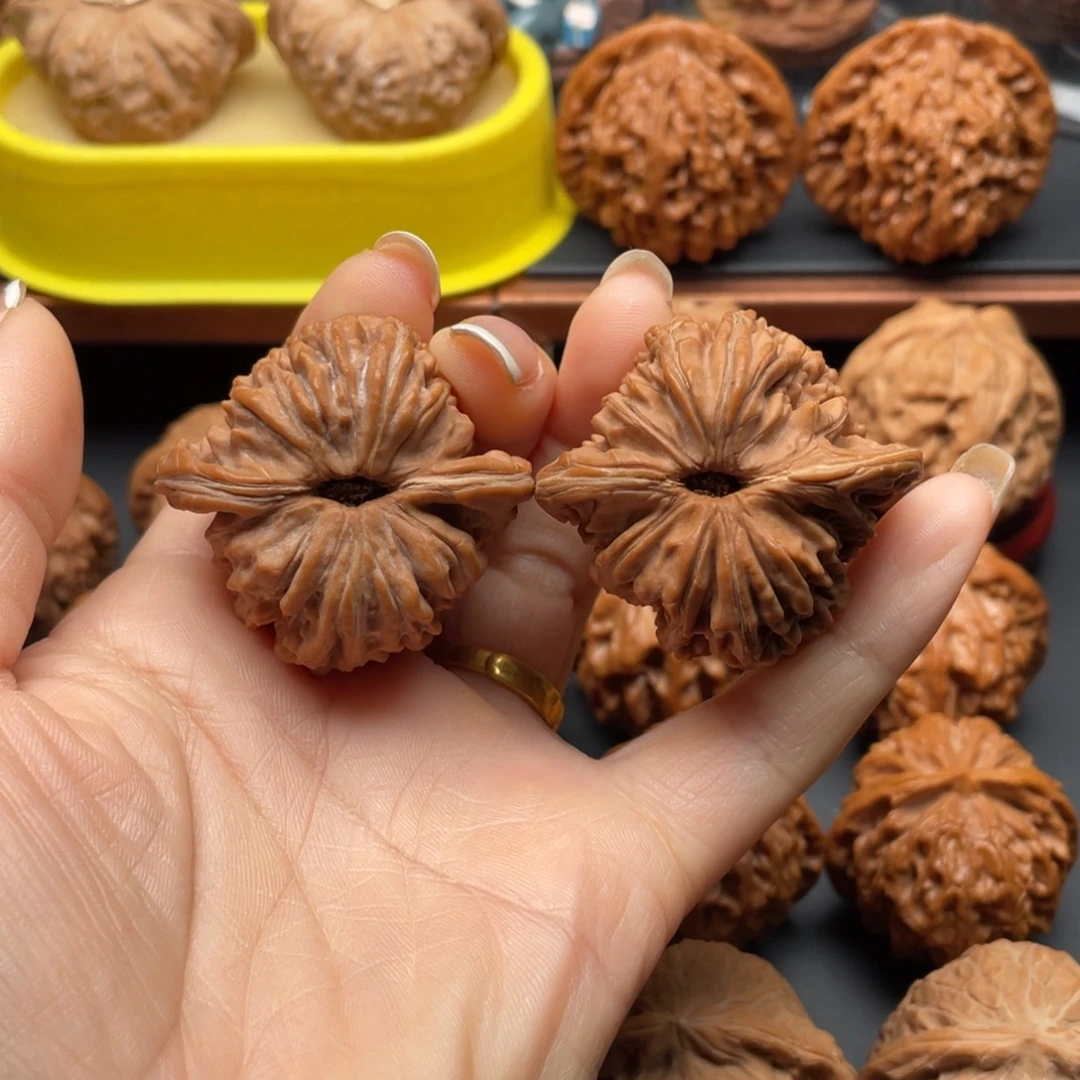 文玩核桃把件42四座楼