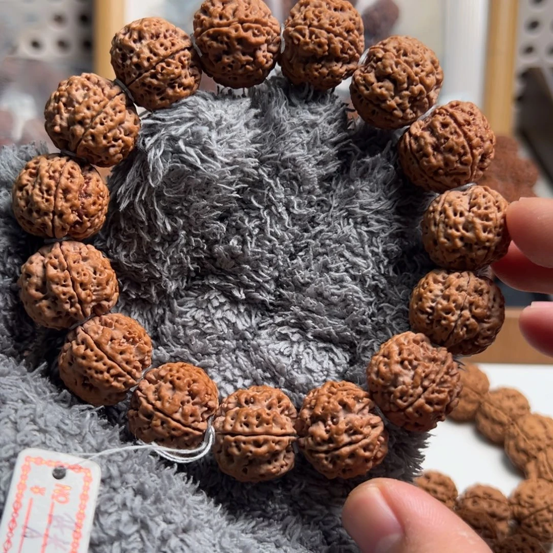 手串金刚菩提蜂王