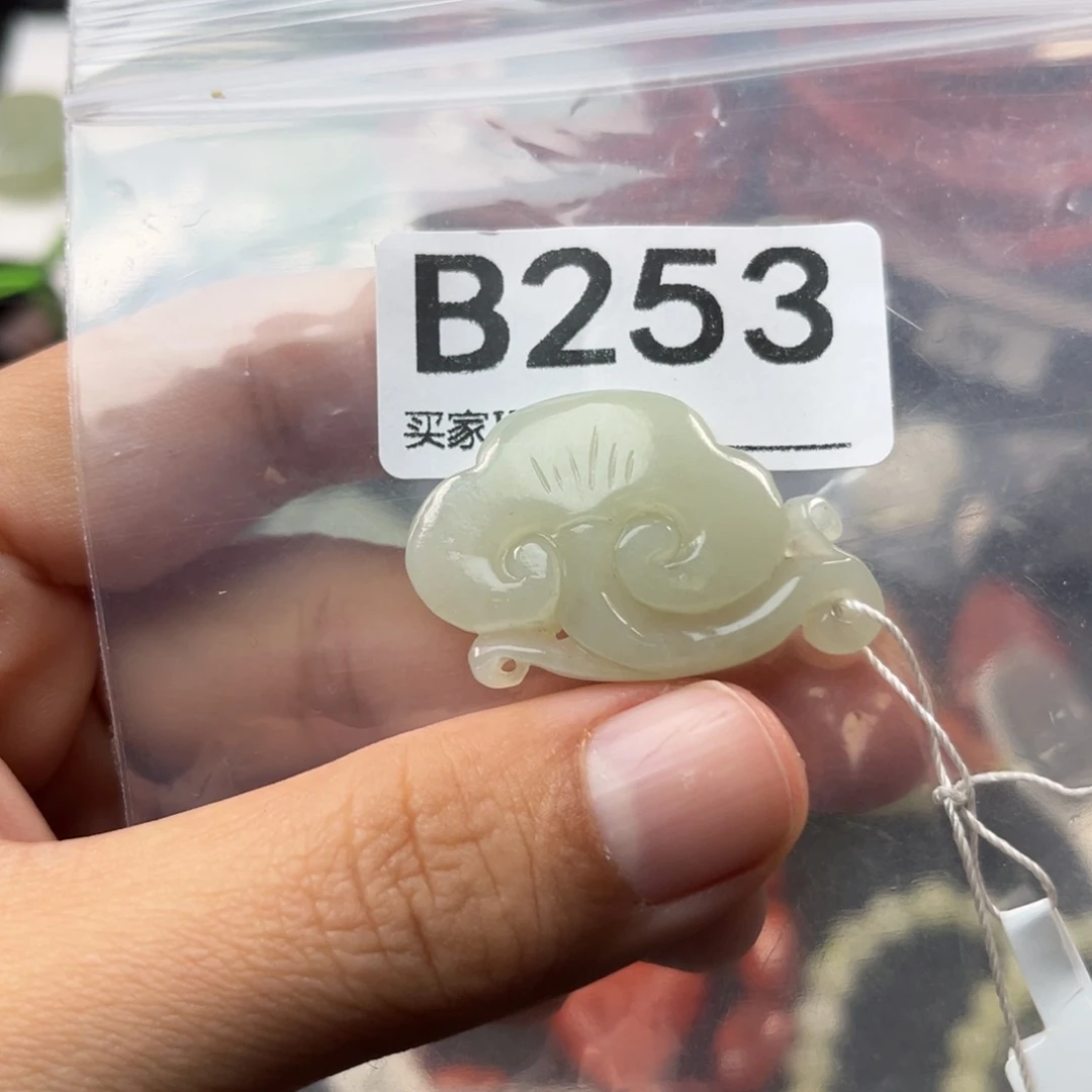 和田玉未镶嵌珠宝奇石