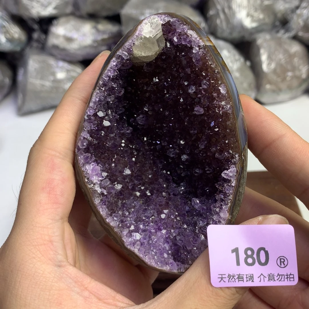 未镶嵌水晶大型摆件（非配饰）