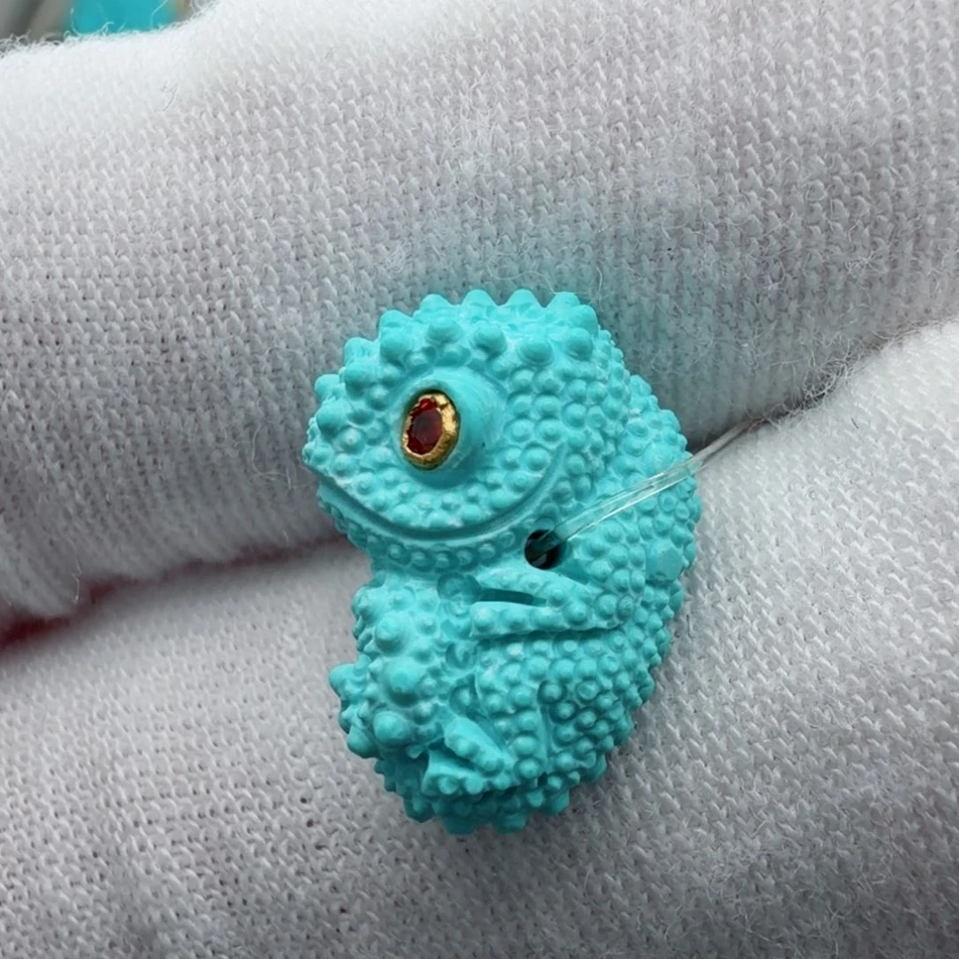 绿松石未镶嵌珠宝奇石