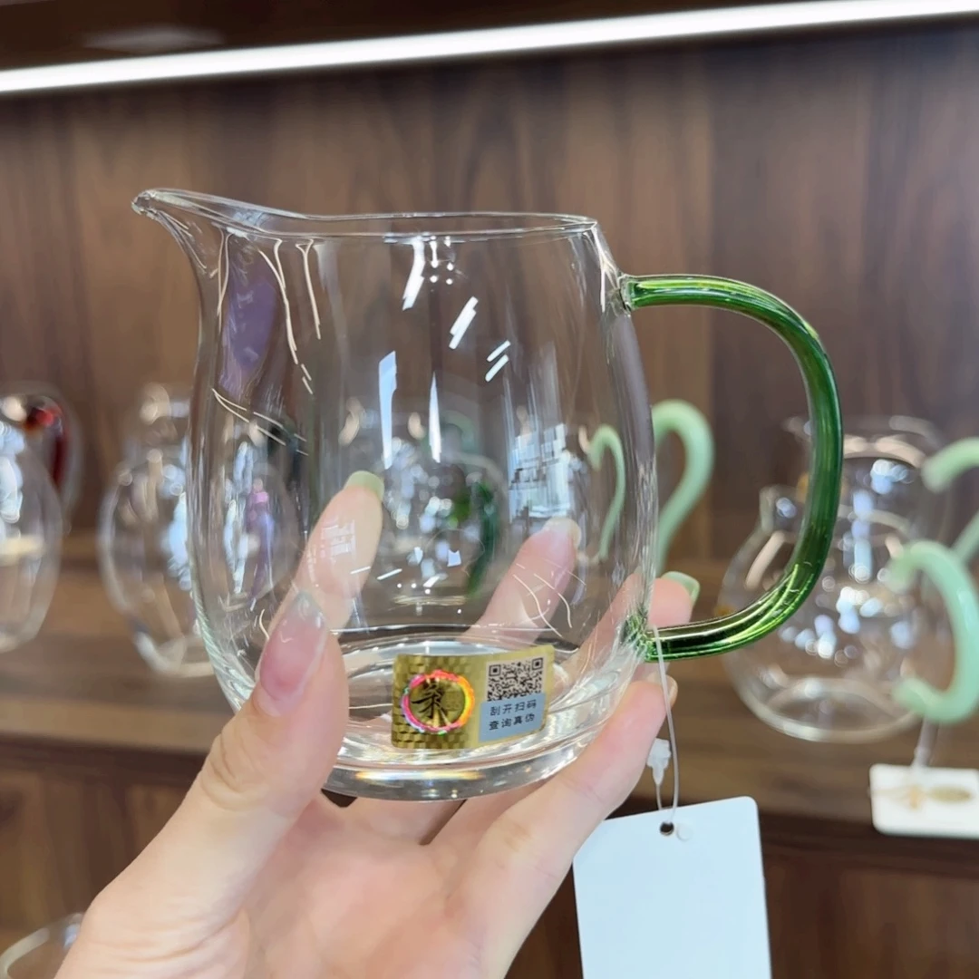 澄然湖绿色公道杯