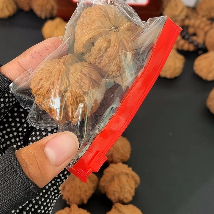 道***丶文玩核桃吊坠白狮子