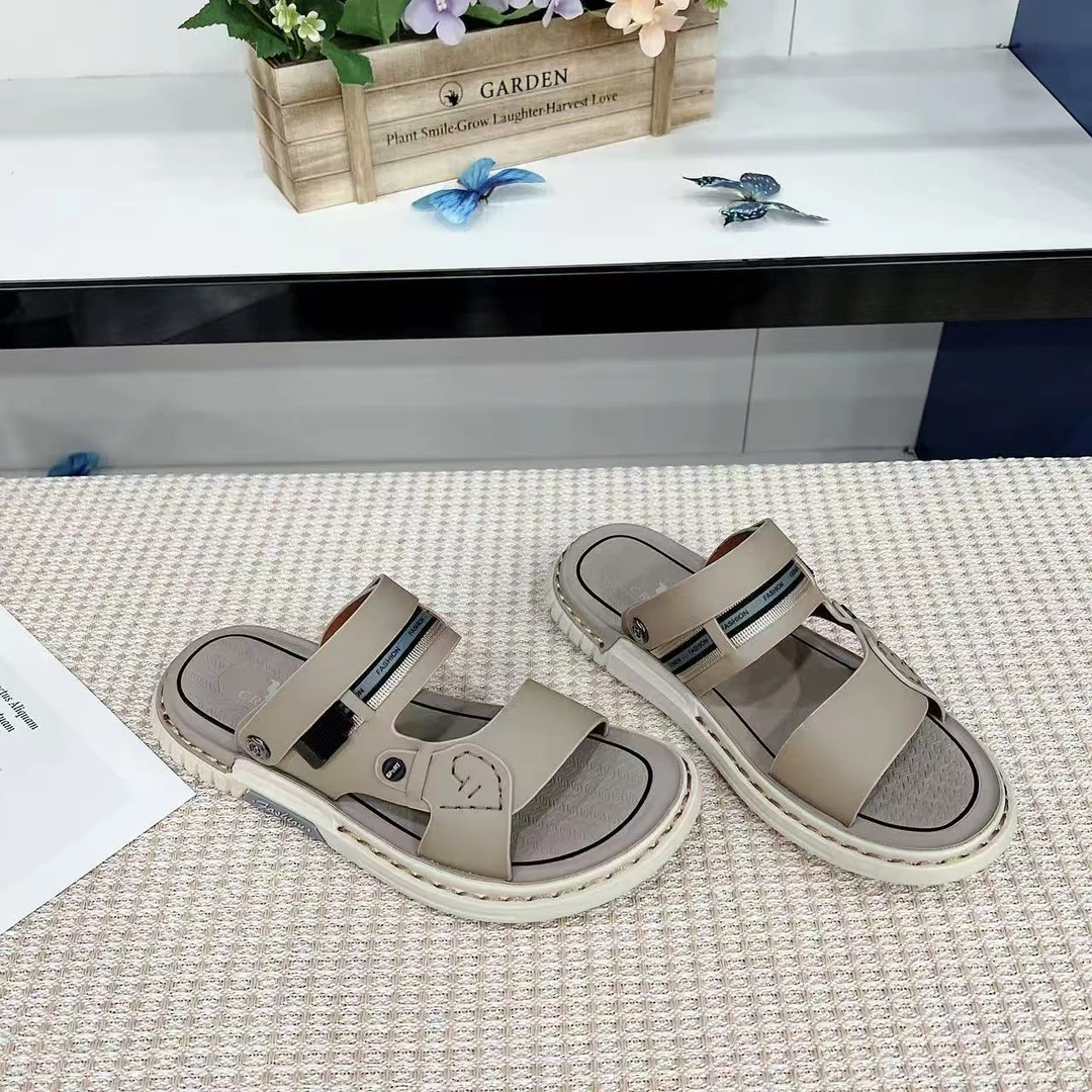 33506   新款时尚夏季软底男士凉鞋