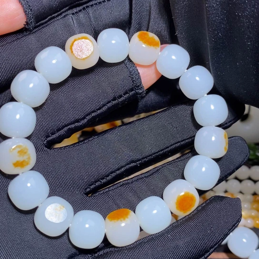 和田玉未镶嵌套链青**松