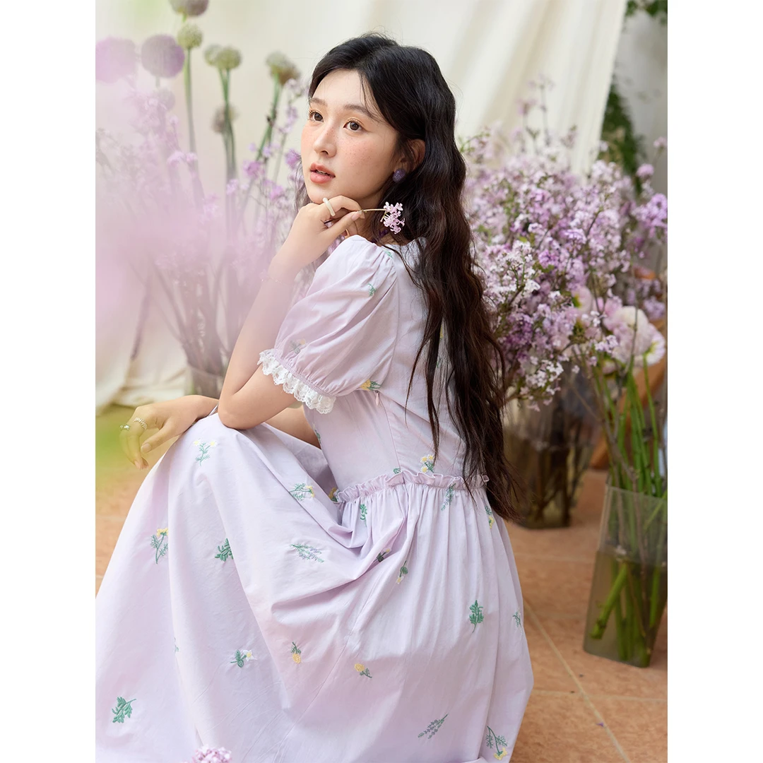 【小铃铛专属】谜秀复古紫色刺绣碎花连衣裙法式收腰裙MXE36L2252