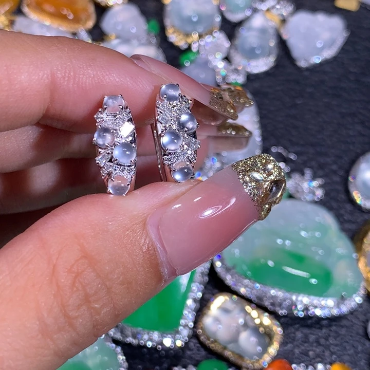 o***~翡翠18K金镶嵌颈饰翡翠