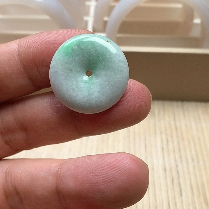 颈饰未镶嵌翡翠1111111111！