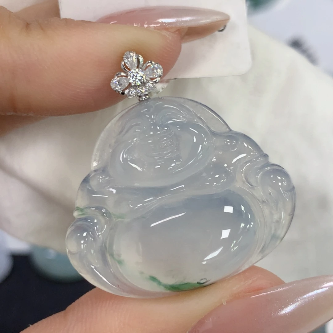 颈饰18K金镶嵌翡翠