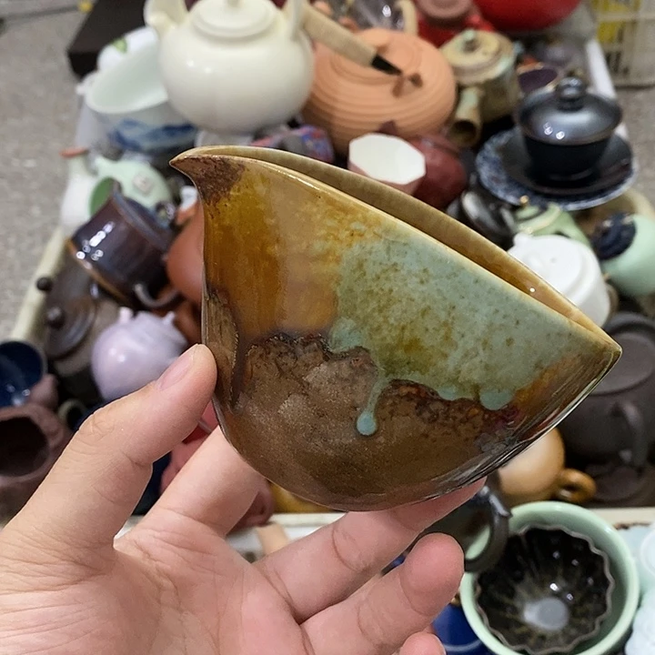 陶瓷艺术品及陶瓷壶