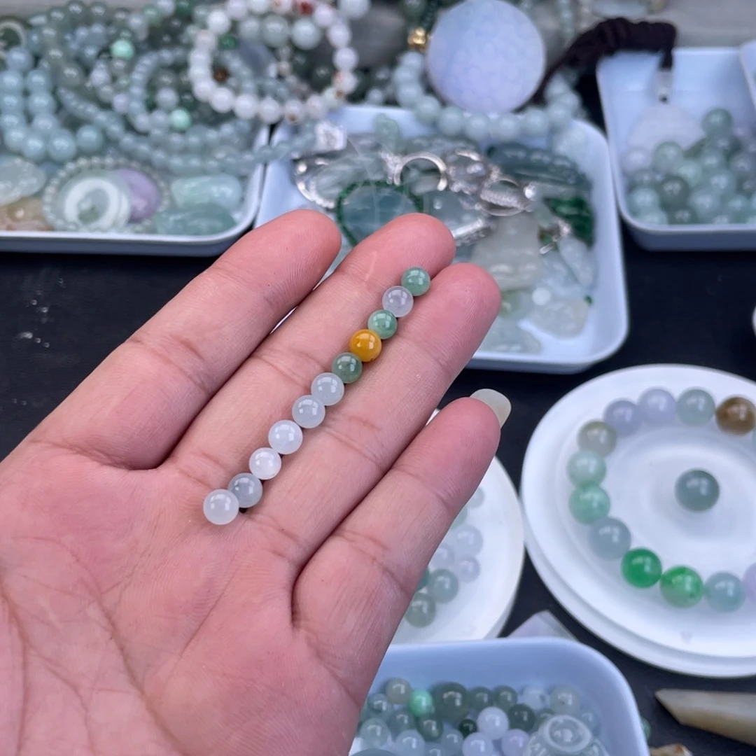 散珠翡翠N***i天然缅甸翡翠珠子多样化