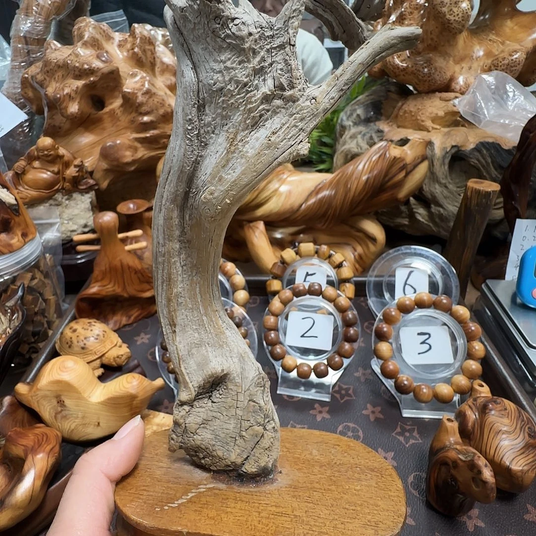 丹***青柏木（崖柏）太行崖柏陈化原皮骨料小摆件