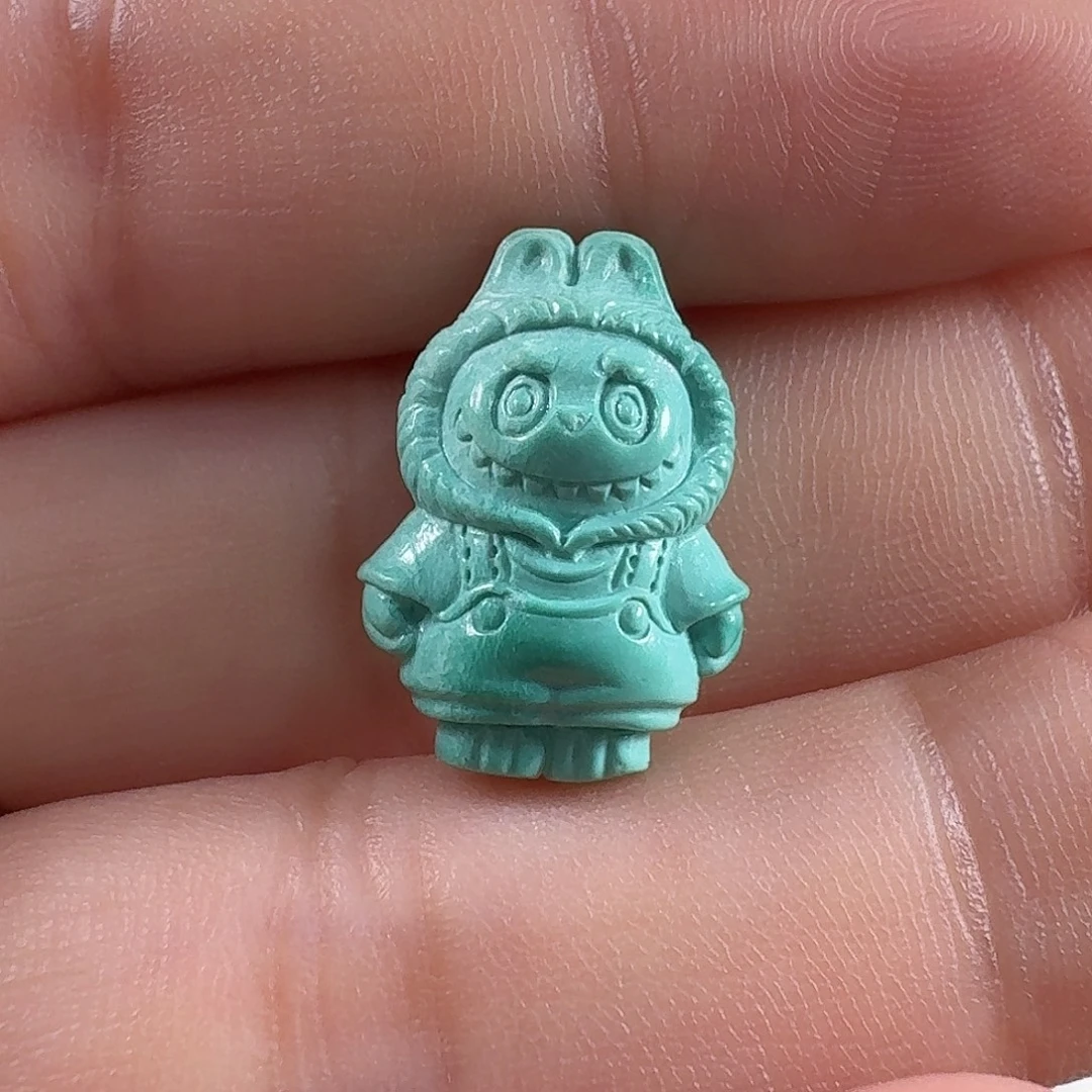 绿松石未镶嵌颈饰