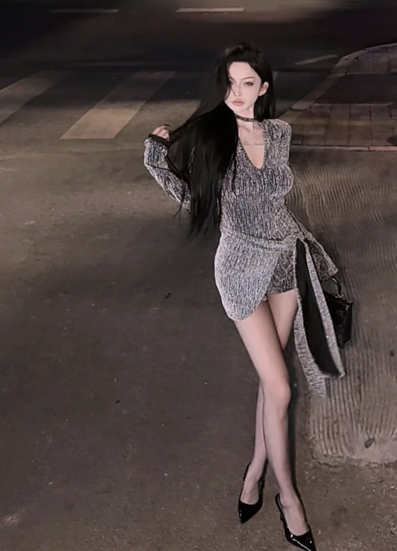 现货【PAN】 辣妹纯欲V领烫砖上衣+气质点缀披肩+高腰显瘦短裤P762