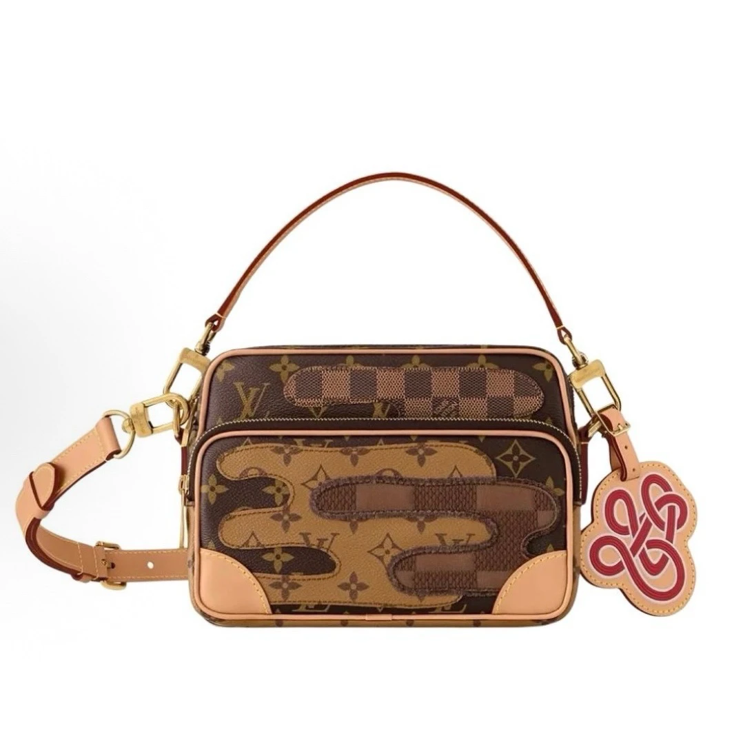 99新 LouisVuitton/路易威登 Nil Monogram 拼棋盘格斜挎包 G047