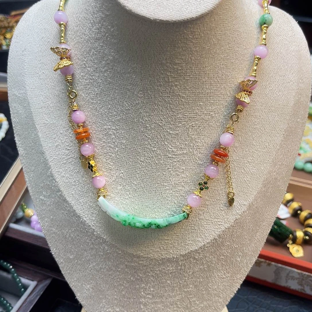 锂辉石未镶嵌炸炸