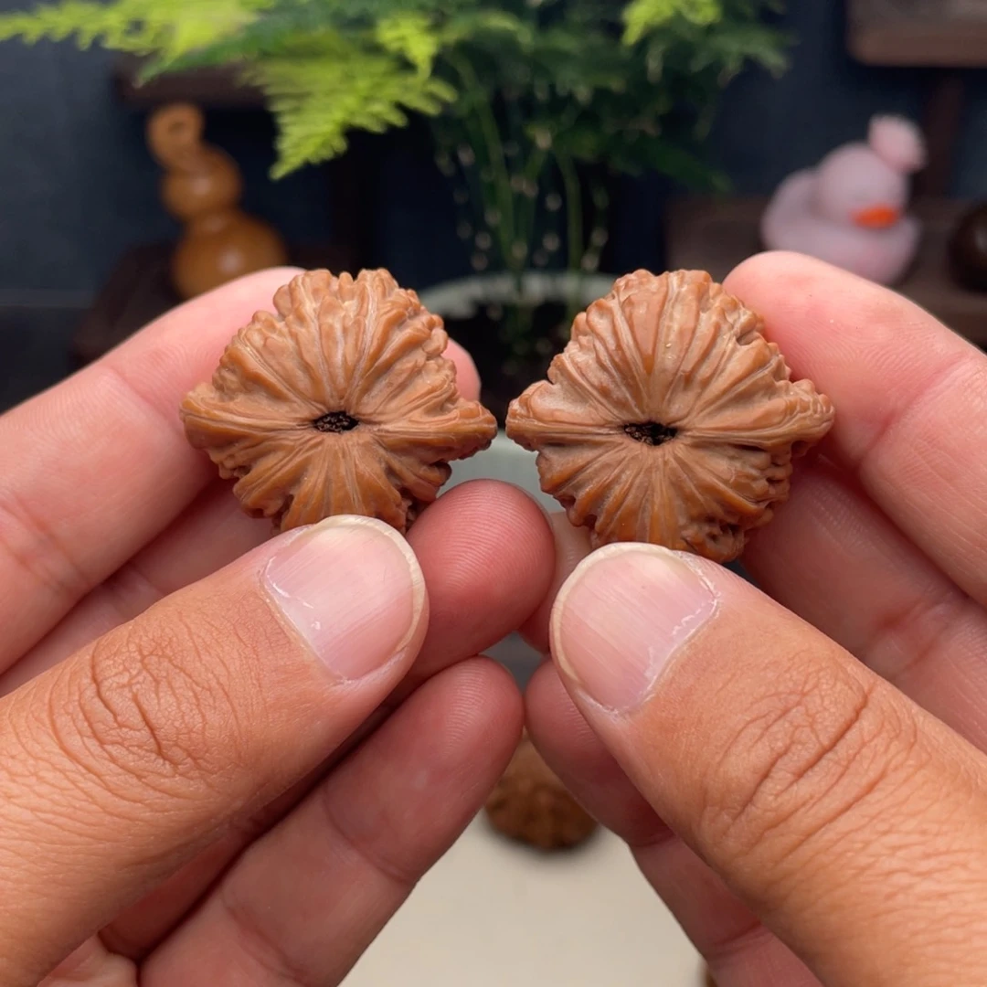 文玩核桃吊坠汉高楼