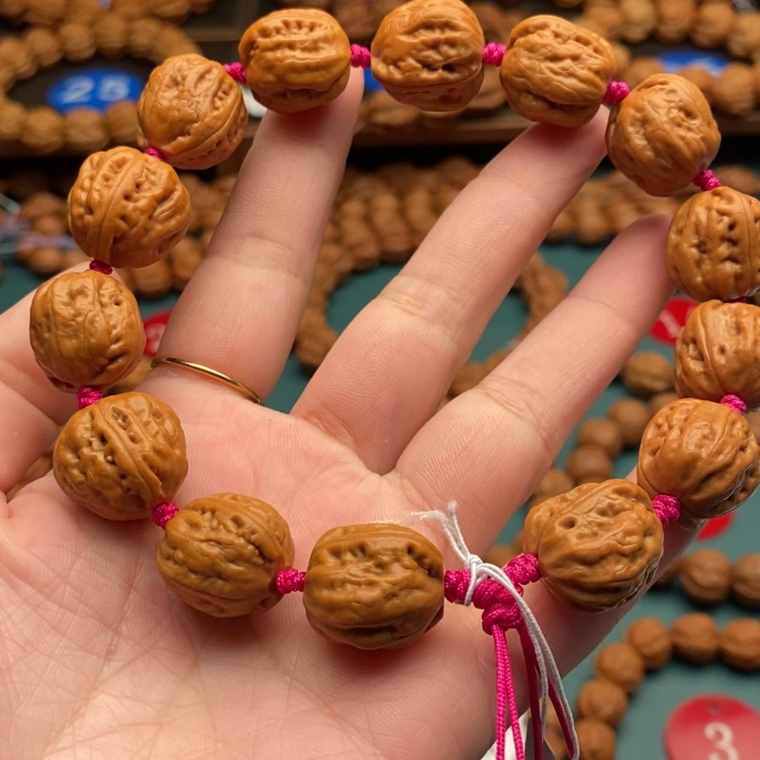 文玩核桃手串17尺寸白菜