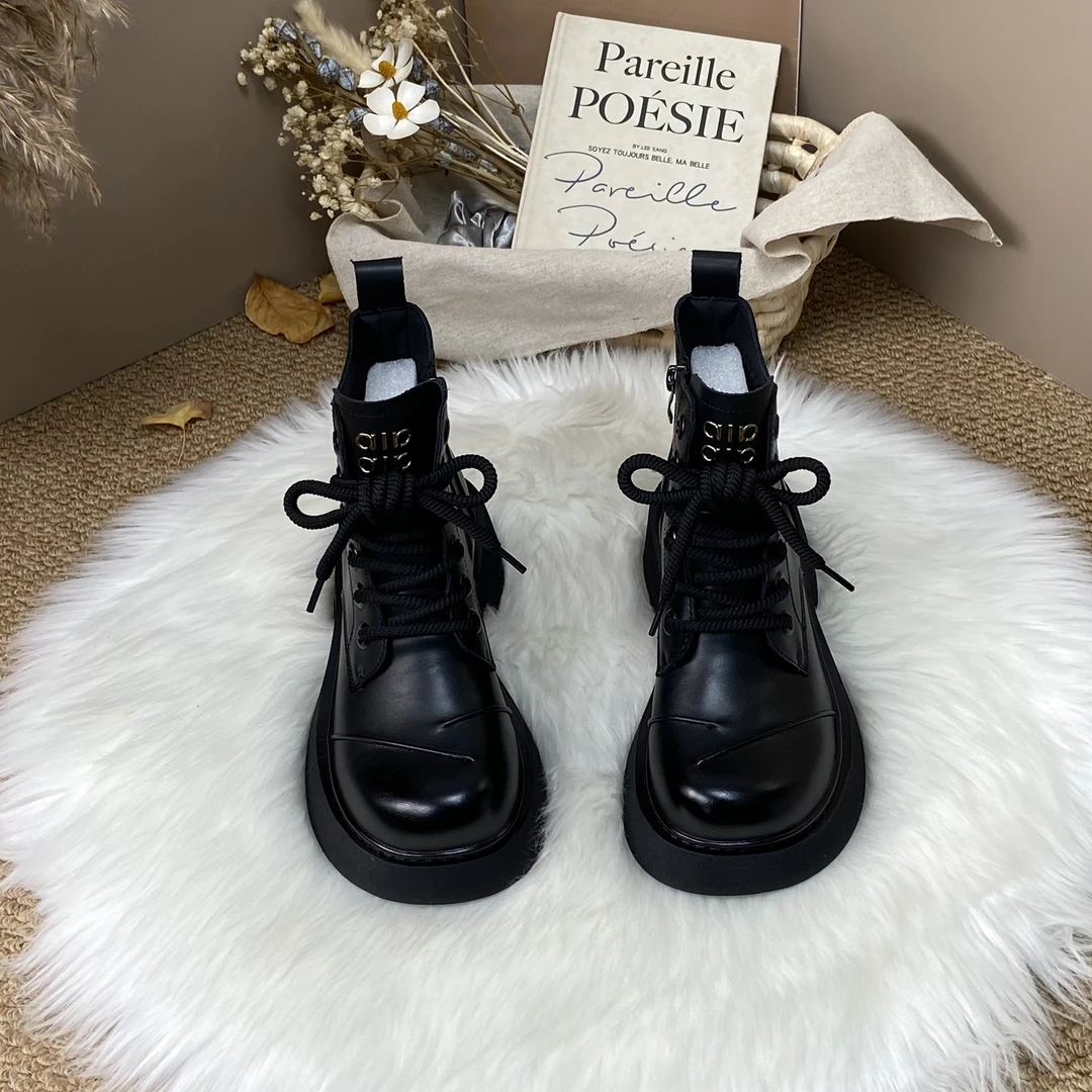 复古马丁靴女2025秋冬新款百搭短靴英伦风厚底防滑休闲潮流短靴女