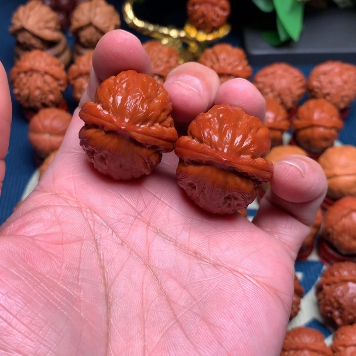 把件桃核我****人野生小手捻