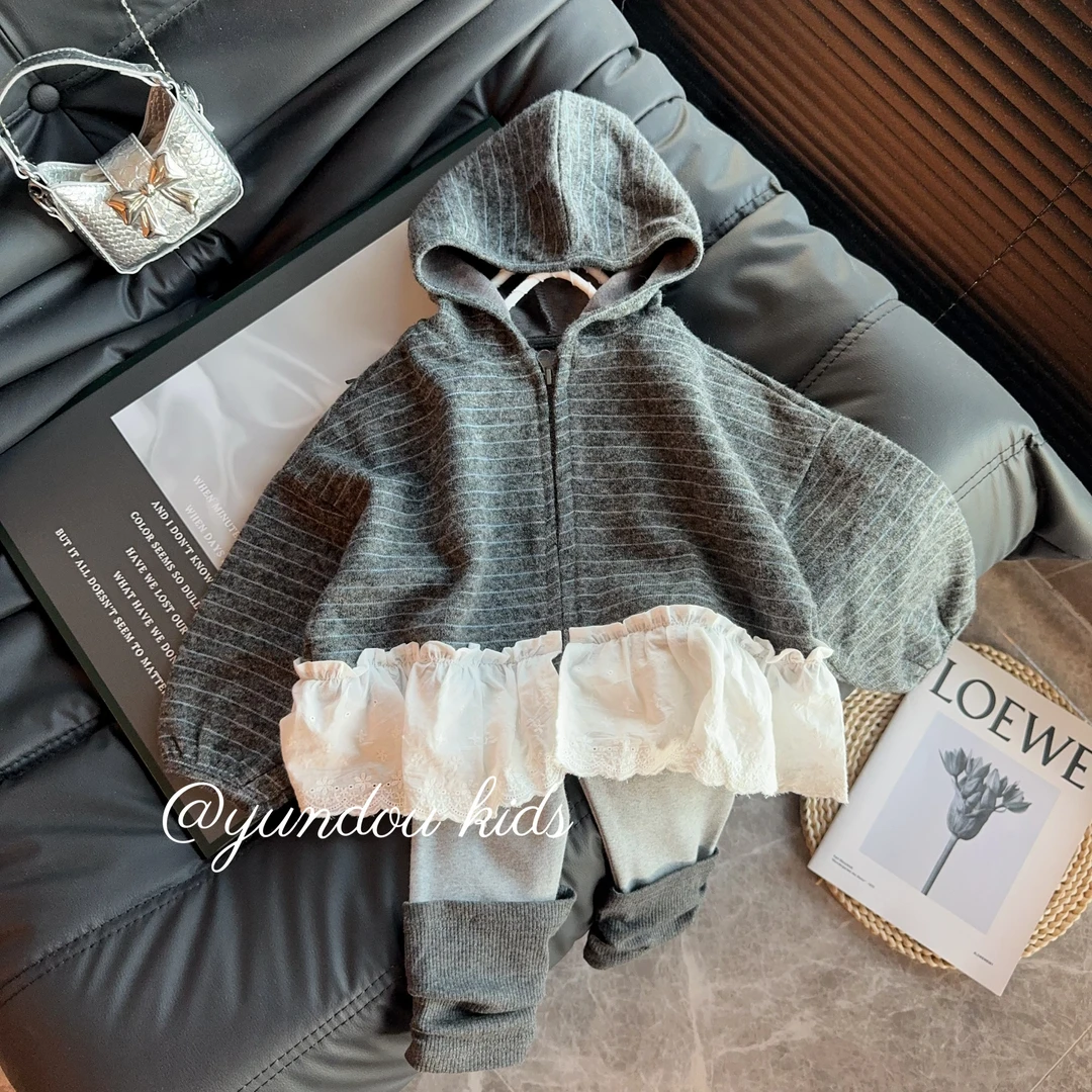 女童秋季新款拼接可爱条纹花边外套儿童上衣长袖连帽衫堆堆袜套装