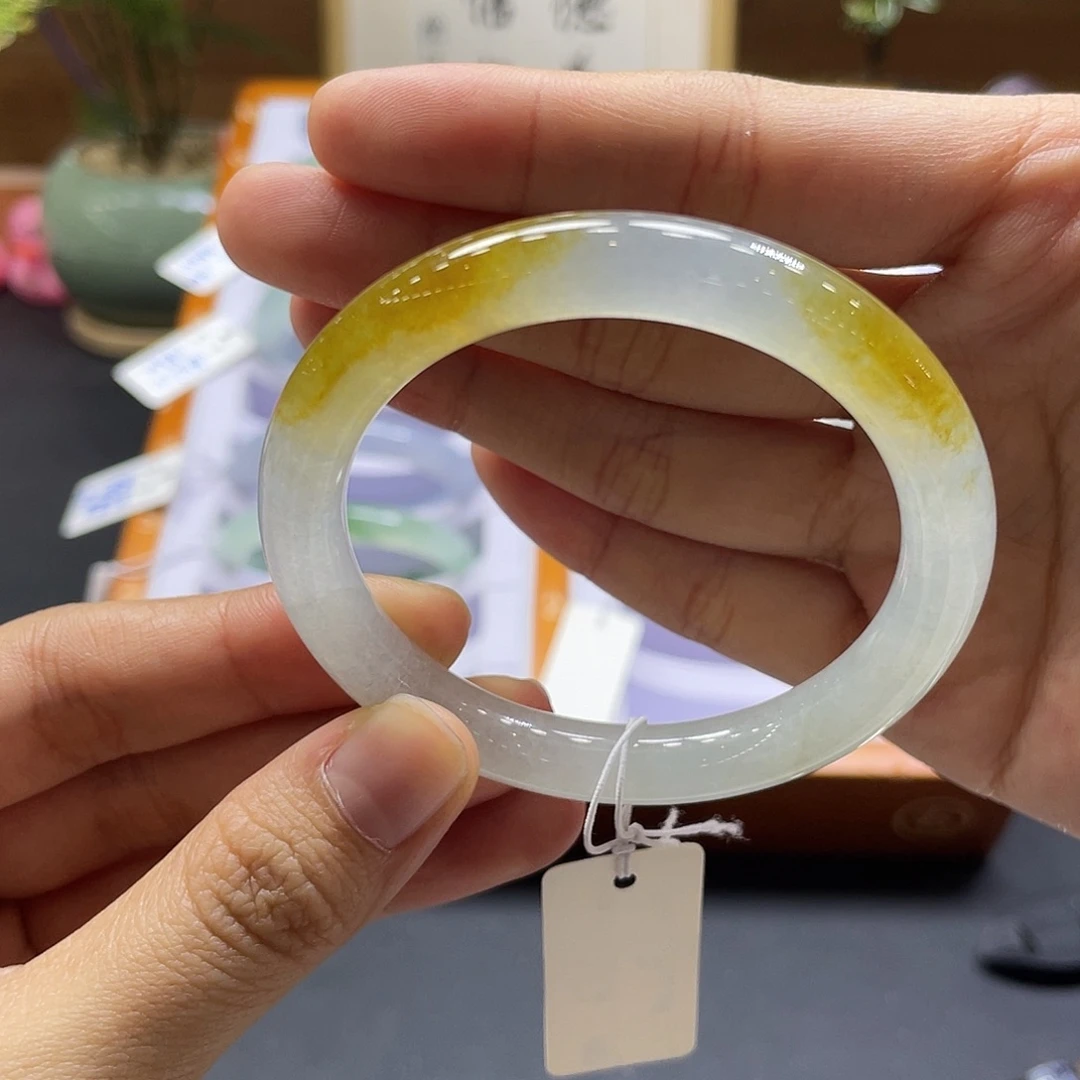 翡翠未镶嵌手镯45 号