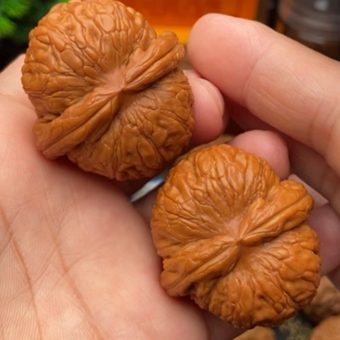 文玩核桃吊坠元宝40全品