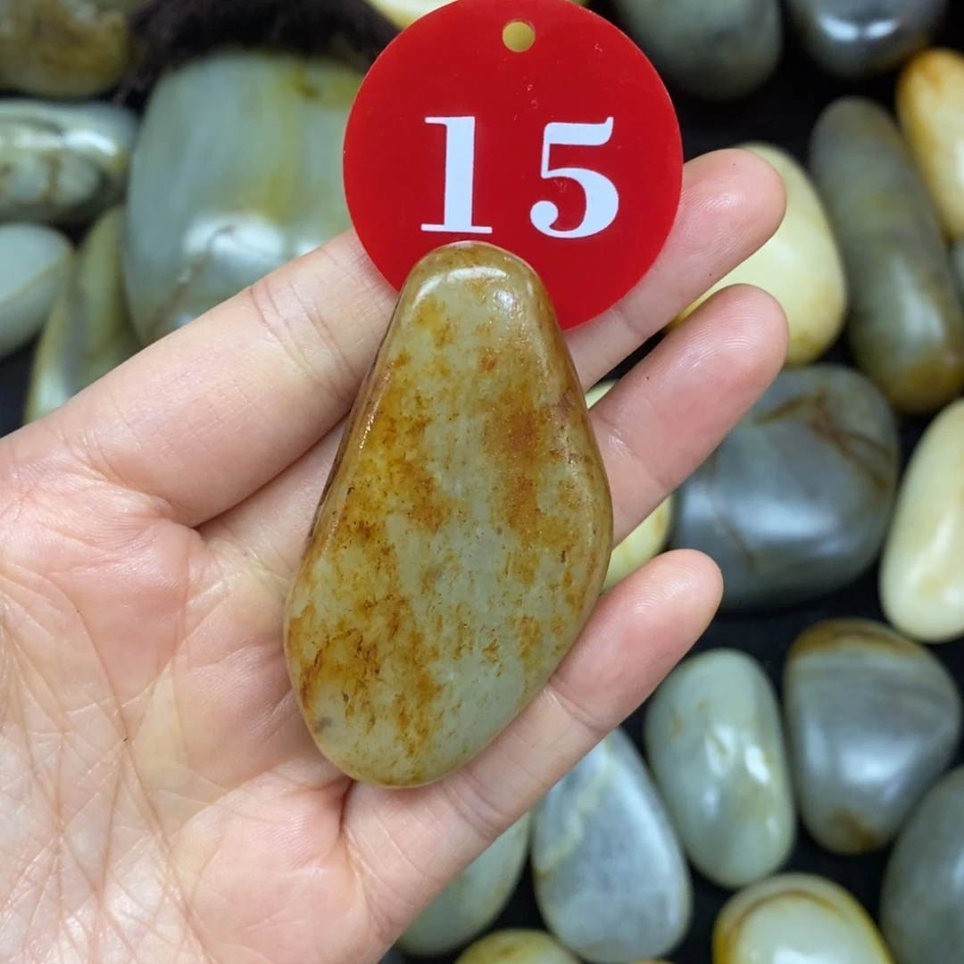 未镶嵌和田玉（糖玉）挂件